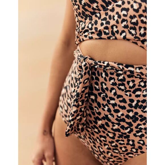 Aerie Leopard Wrap One Piece Swimsuit size L - Picture 6 of 8